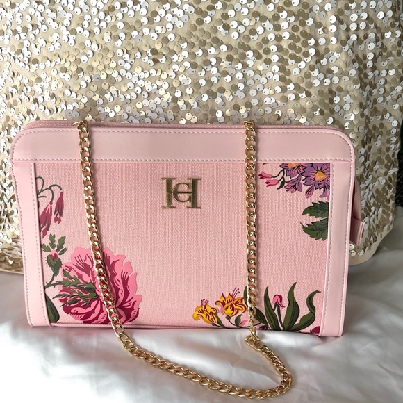 New👛✨💖Carolina Herrera Pink Floral Designer Clutch with Gold Chain Strap - Picture 6 of 16